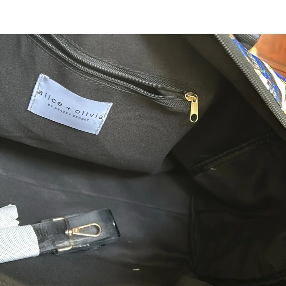 Alice + Olivia by Stacey Bendet Regal
Romance Duffel Bag NWT - Picture 5 of 8